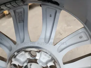 Toyota Camry 17-Inch Rim.