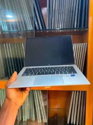 Laptop HP EliteBook 840 G10 16GB Intel Core i7 SSD 512GB