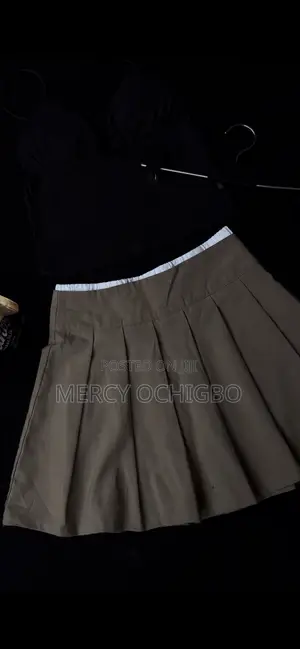 Ladies Thrift Skirt – Affordable Stylish