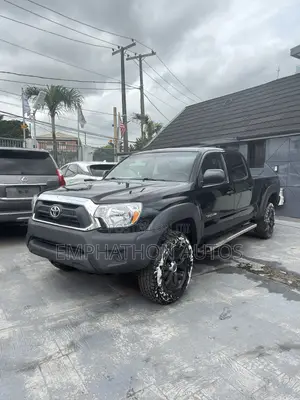 Toyota Tacoma 2014 Black