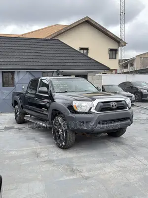 Toyota Tacoma 2014 Black