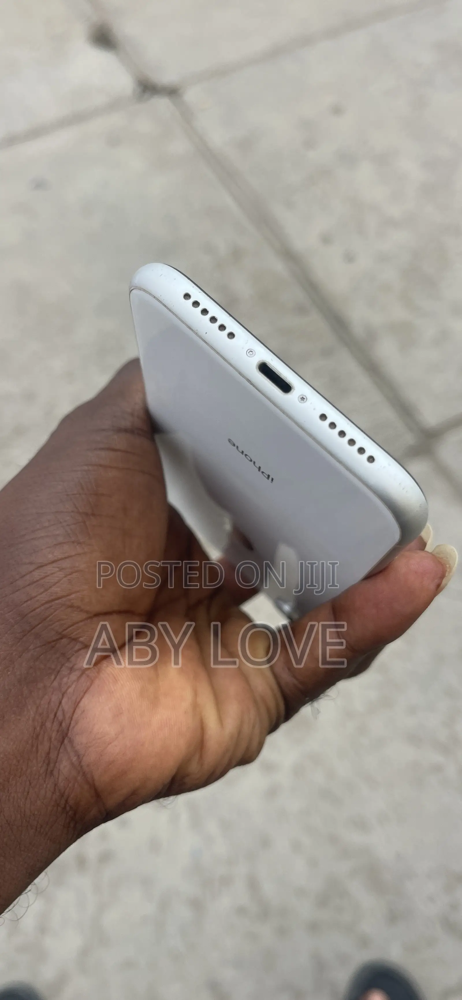 Apple iPhone XR 128 GB White