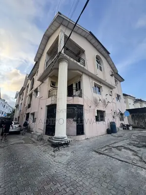 3bdrm Apartment in Agungi for rent