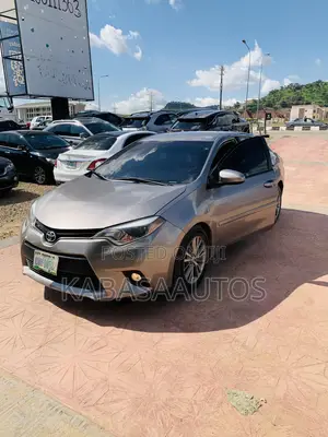 Toyota Corolla 2015 Gray