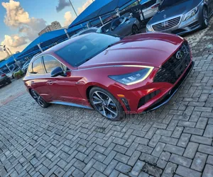 Hyundai Sonata 2021 Red
