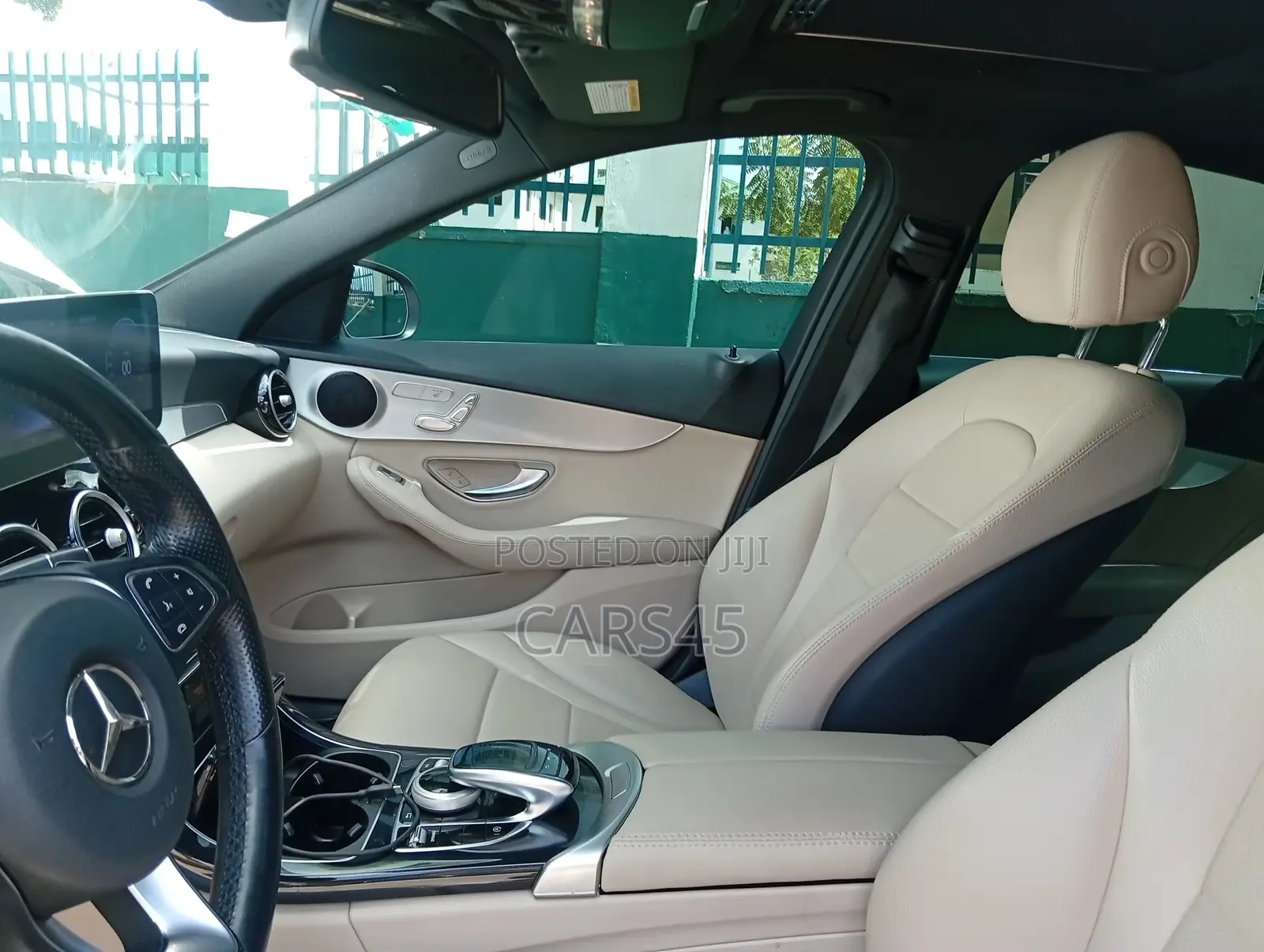 Mercedes-Benz C300 2018 White