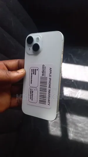 Apple iPhone 15 128 GB White
