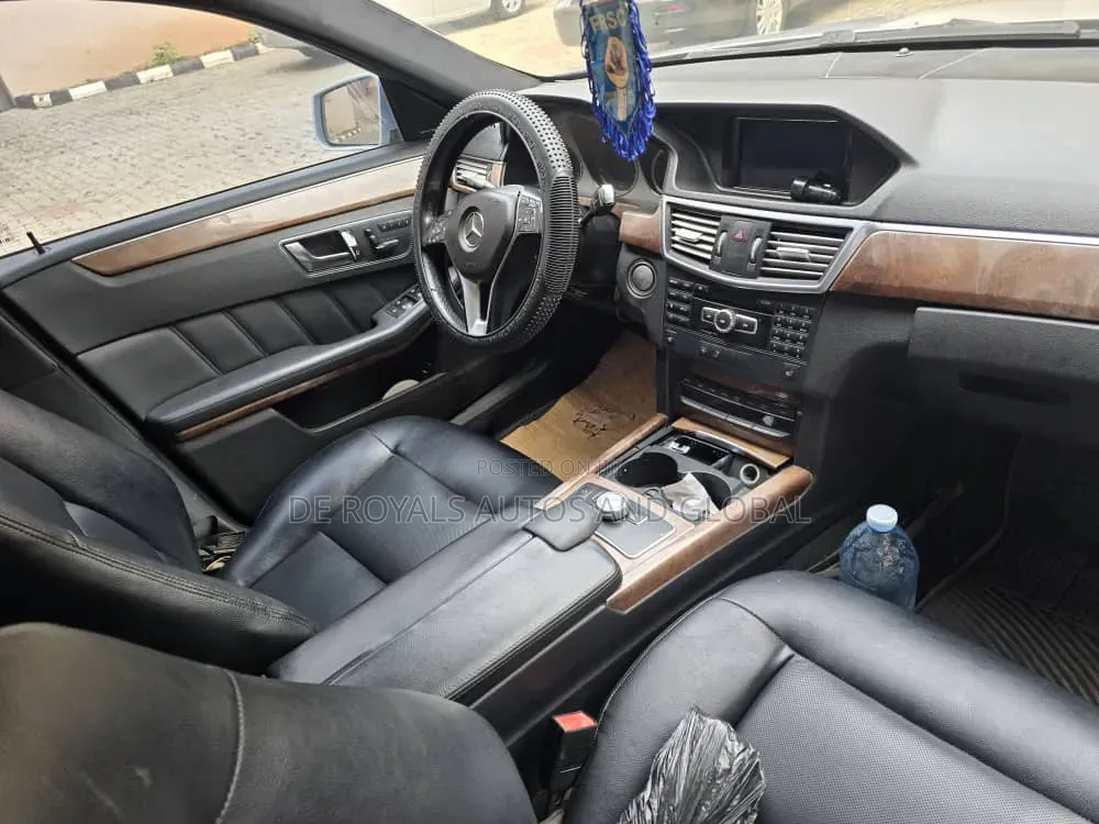 Mercedes-Benz E350 2012 Blue