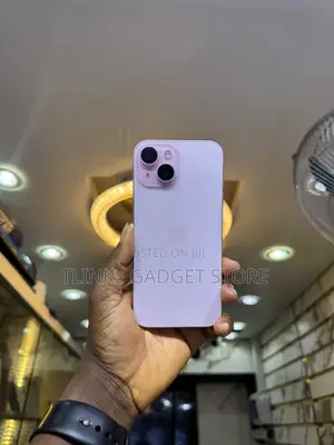 Apple iPhone 15 128 GB Pink