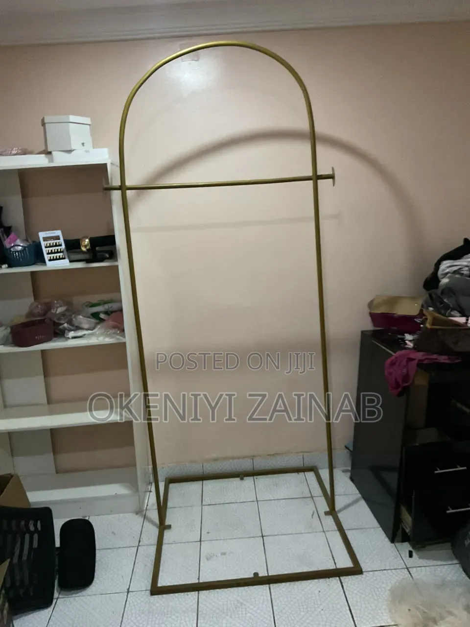 Gold Metal Clothes Rack / Boutique Display Rack