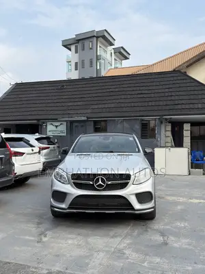 Mercedes-Benz GLE-Class 2016 Silver