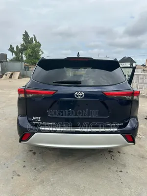 Toyota Highlander Platinum 2021 Blue