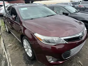 Toyota Avalon Limited Sedan FWD (3.5L 6cyl 6A) 2013 Red