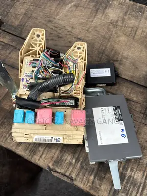 Fusebox Highlander 2012
Keyless