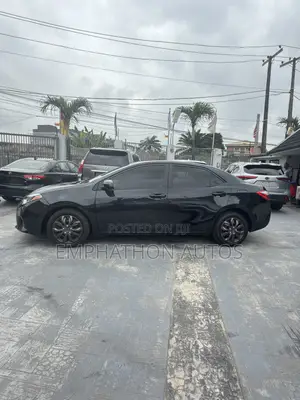 Toyota Corolla 2015 Black
