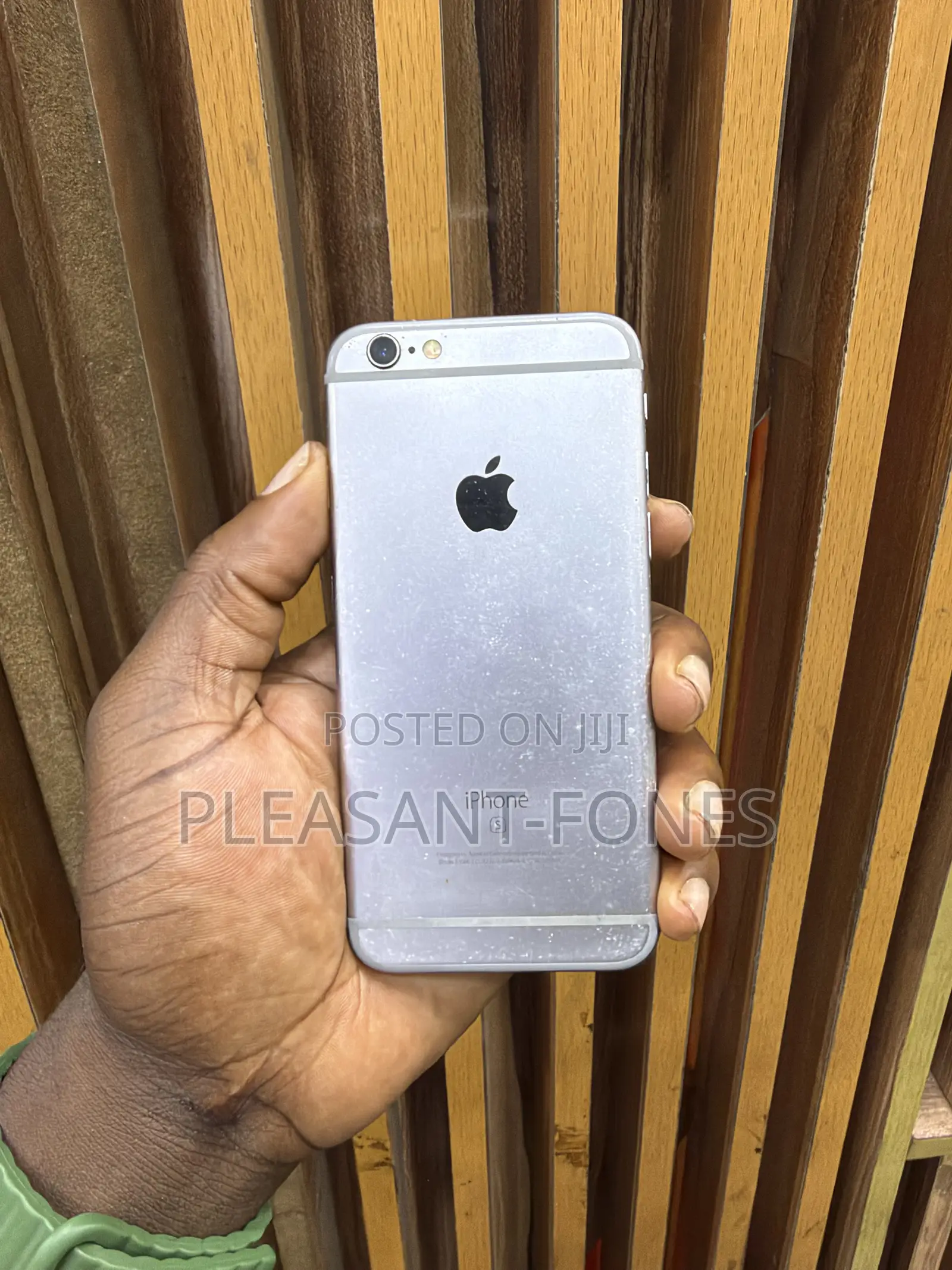 Apple iPhone 6s 32 GB Gray