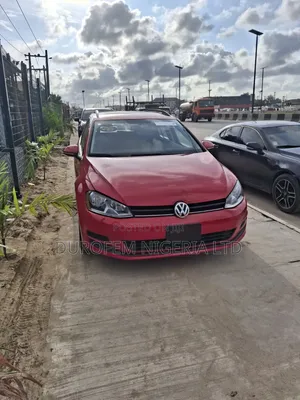 Volkswagen Golf TSI S 4-Door FWD 2016 Red