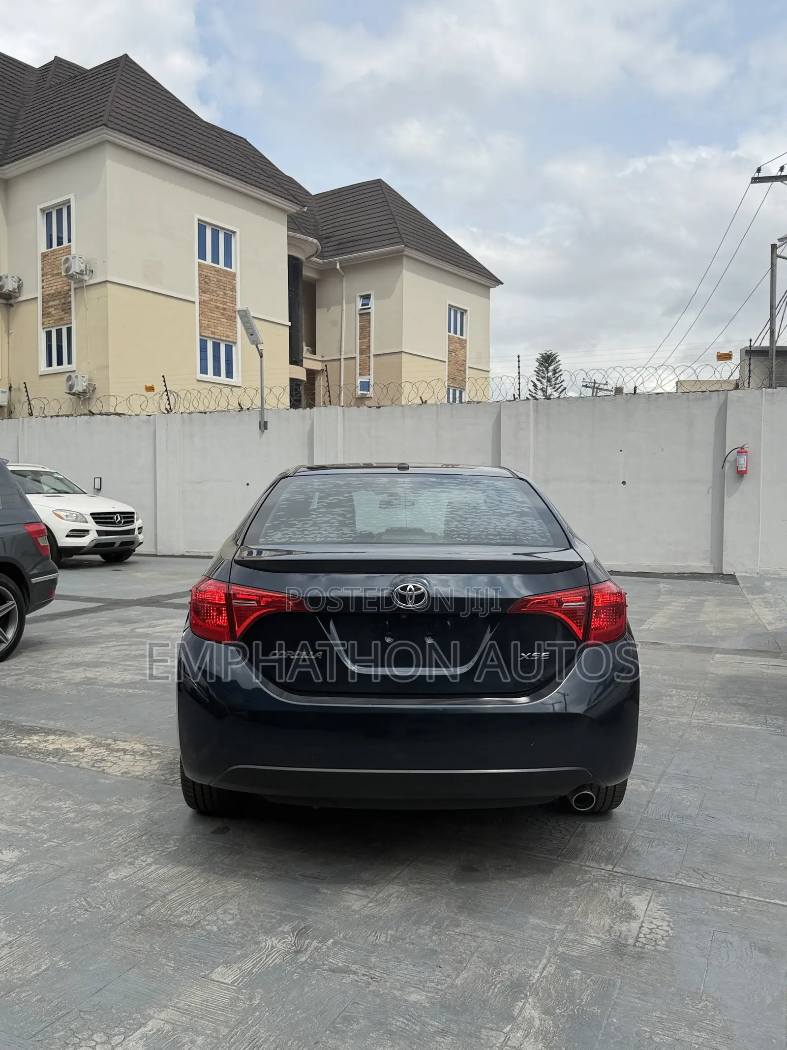 Toyota Corolla 2017 Black