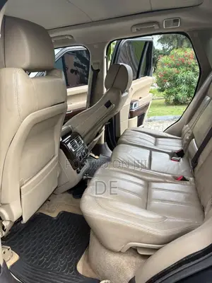 Land Rover Range Rover Vogue 2015 Black