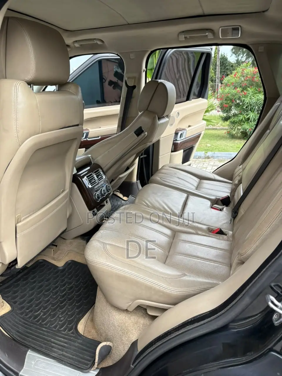 Land Rover Range Rover Vogue 2015 Black