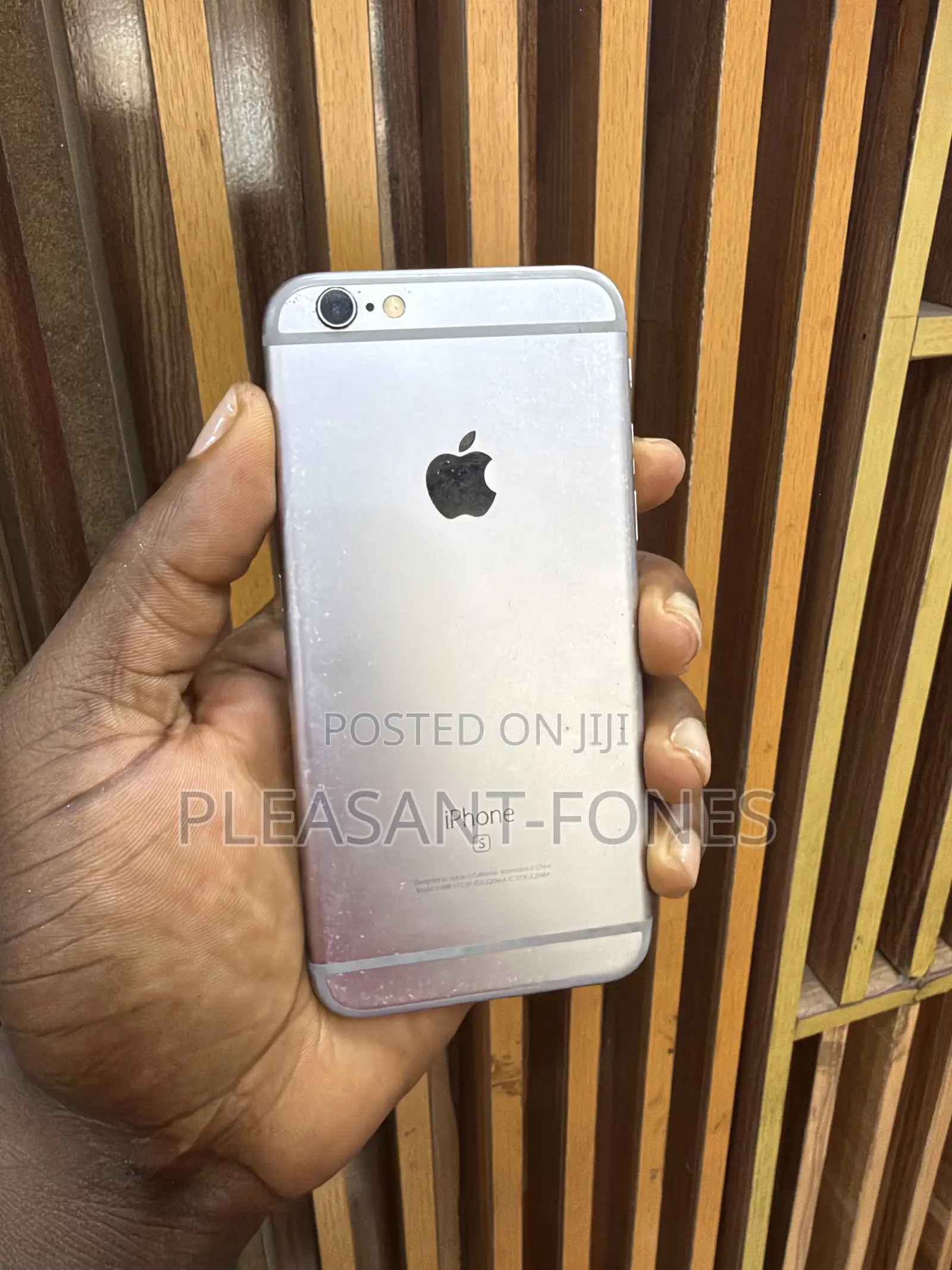 Apple iPhone 6s 32 GB Gray