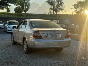 Toyota Camry 2005 Silver