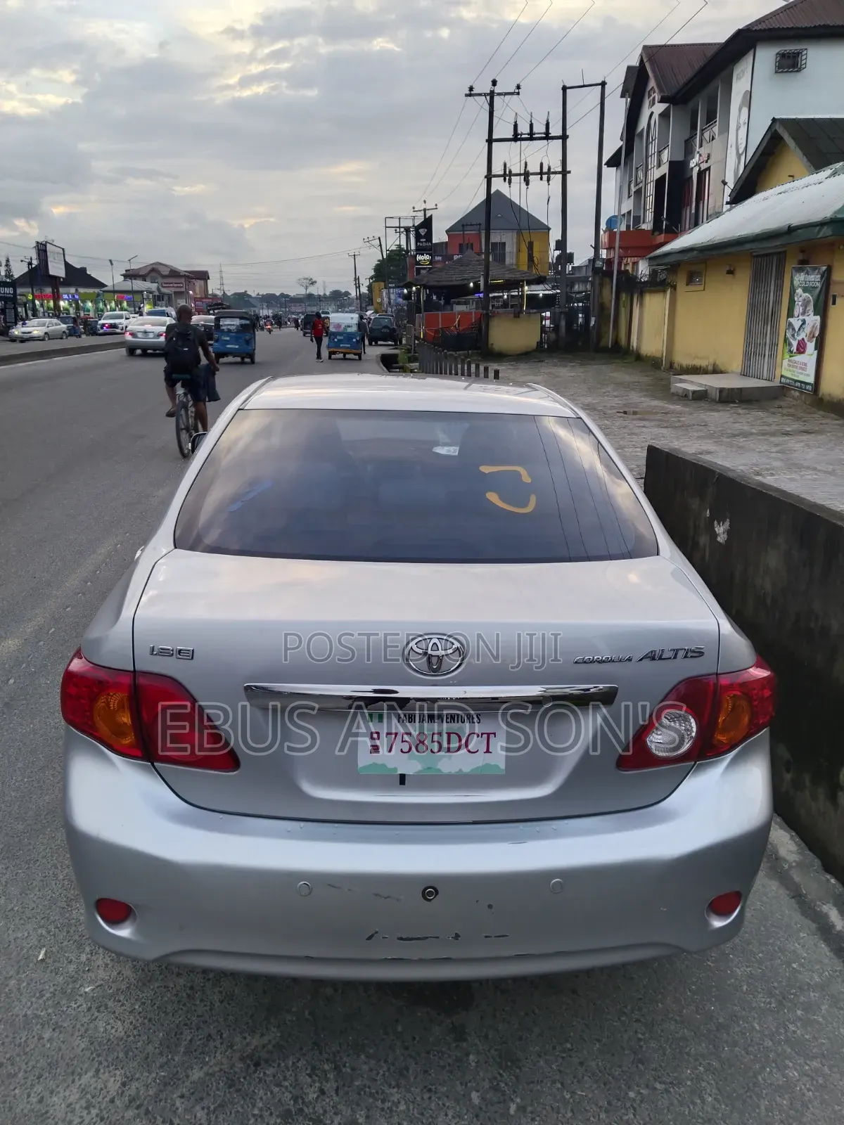 Toyota Corolla 2010 Silver