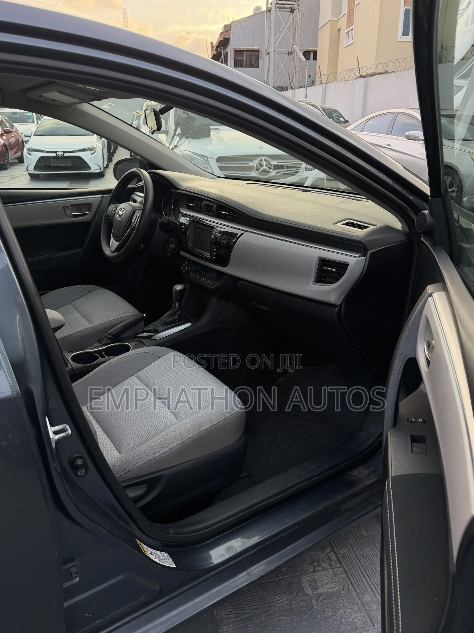 Toyota Corolla 2016 Gray