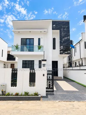 5bdrm Duplex in Ikota for sale