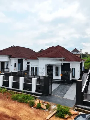 4bdrm Bungalow in Enugu for sale