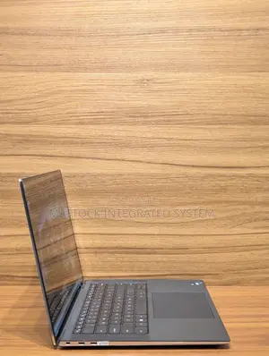 Laptop Dell XPS 15 9530 32GB Intel Core i9 SSD 1T