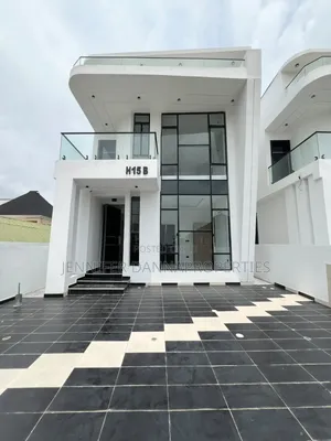 4bdrm Duplex in Ikota for sale