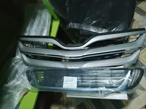 Up Downgrille for Venza 2015