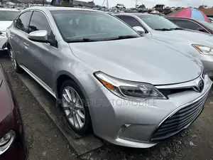 Toyota Avalon Limited 4dr Sedan (3.5L 6cyl 6A) 2014 Silver