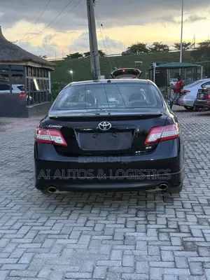 Toyota Camry SE 4dr Sedan (2.5L 4cyl 6AM) 2010 Black