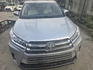 Toyota Highlander XLE 4dr SUV (3.5L 6cyl 6A) 2015 Blue