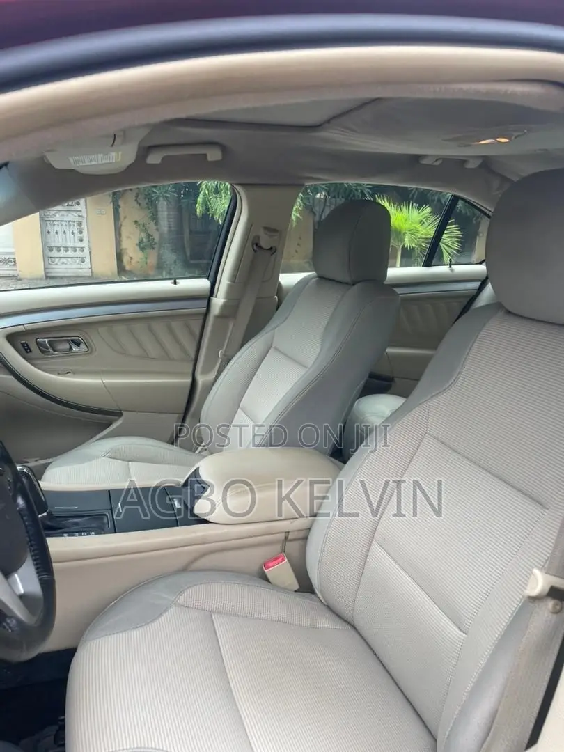 Ford Taurus 2013 Red