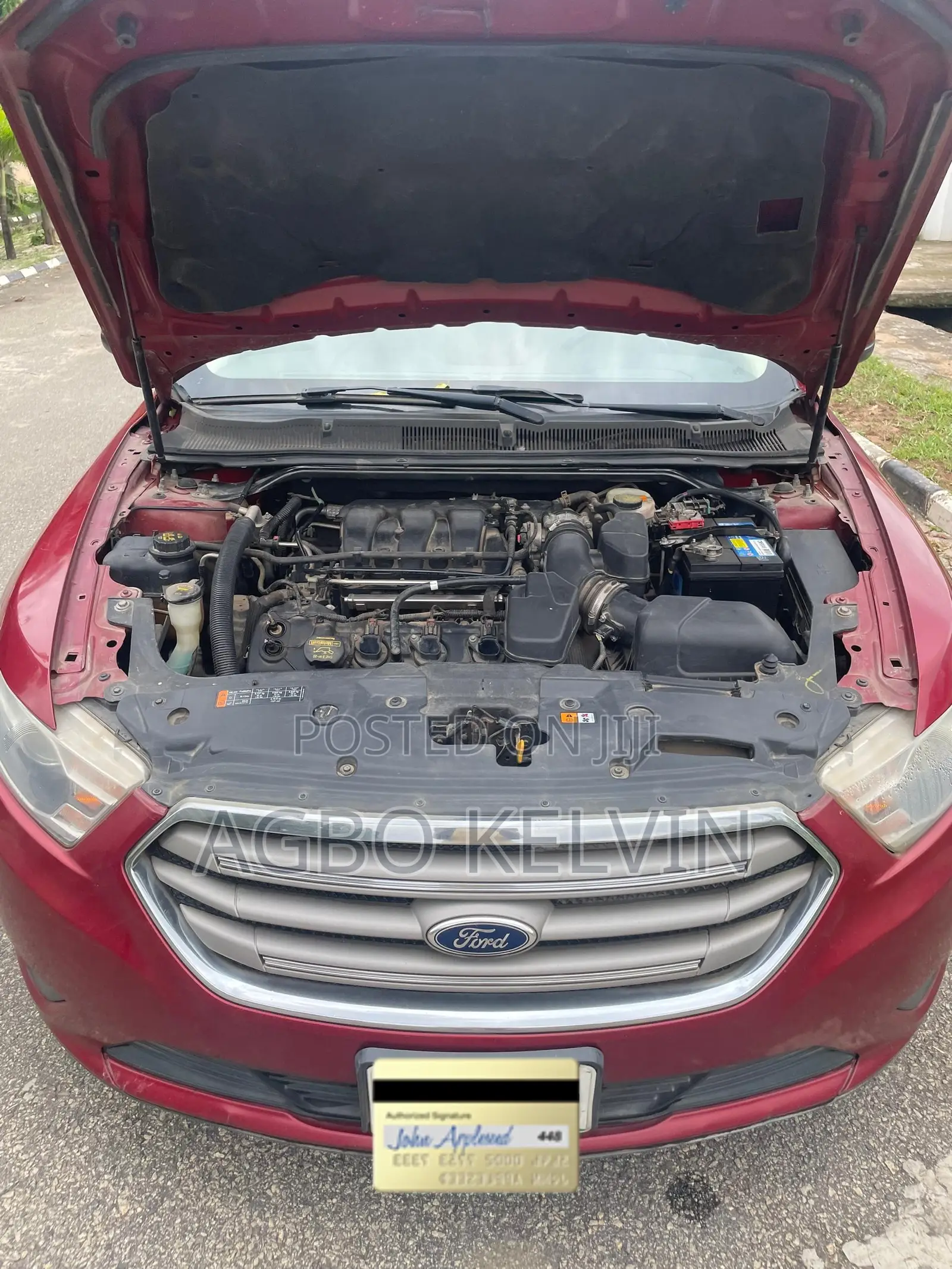 Ford Taurus 2013 Red
