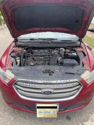Ford Taurus 2013 Red