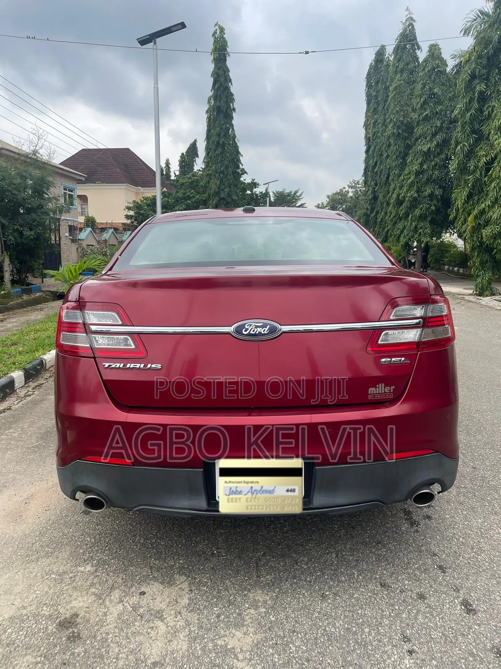 Ford Taurus 2013 Red