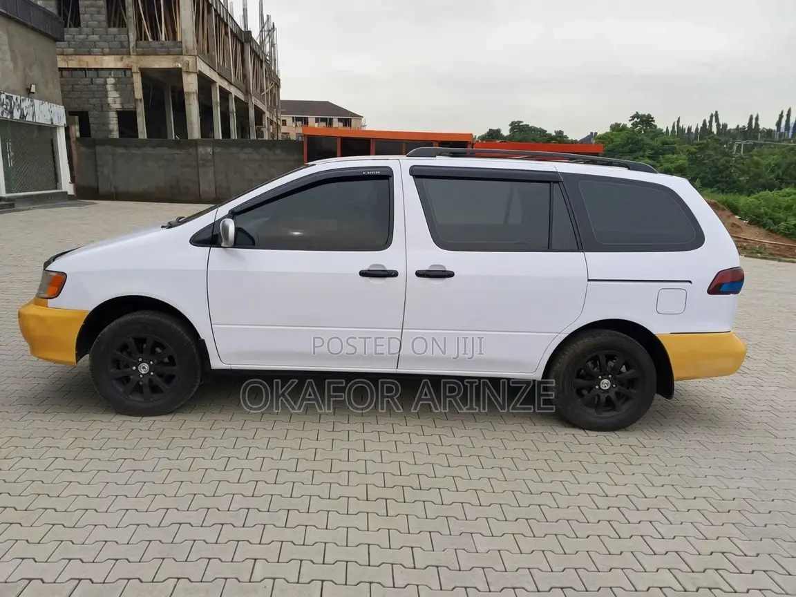 Toyota Sienna LE 2001 Gray
