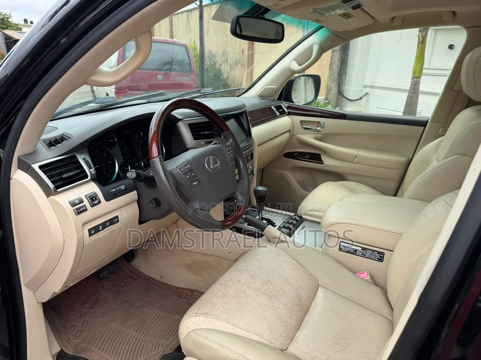 Lexus LX 2015 Black