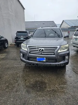 Lexus LX 570 AWD 2013 Gray