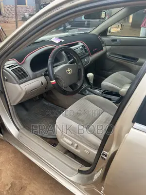 Toyota Camry LE 4dr Sedan (2.4L 4cyl 5A) 2005 Gold