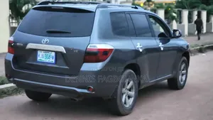Toyota Highlander 2011 Blue