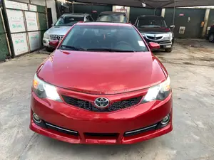 Toyota Camry 2014 Red
