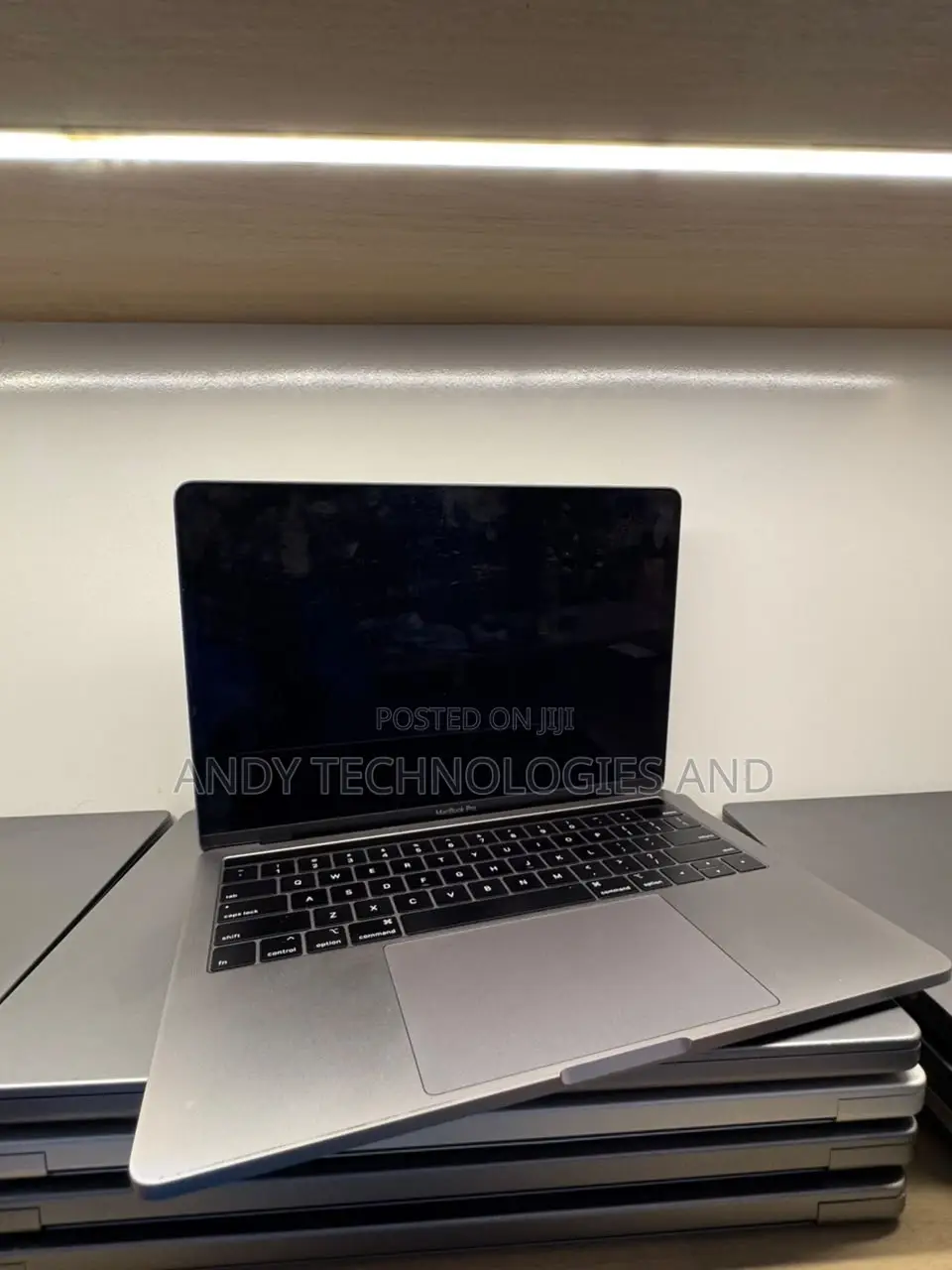Laptop Apple MacBook Pro 2019 8GB Intel Core i5 SSD 128GB