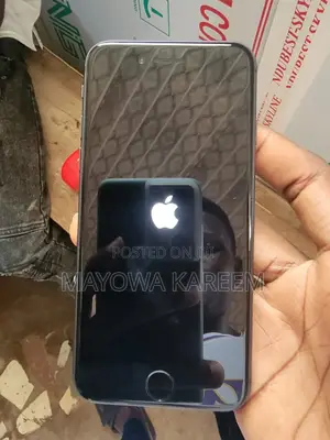 New Apple iPhone 8 64 GB Black