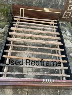 4.5 by 6Bedframe