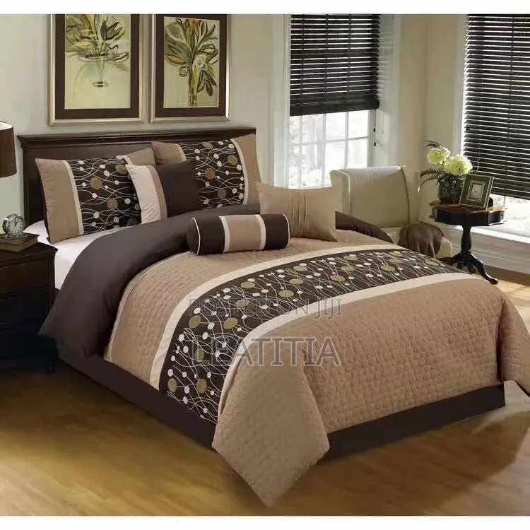 4 Pillows With Bedsheet